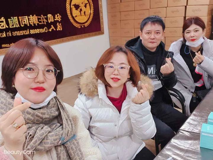 海外资深媒体人亲自上阵主播 助力农商走出困境