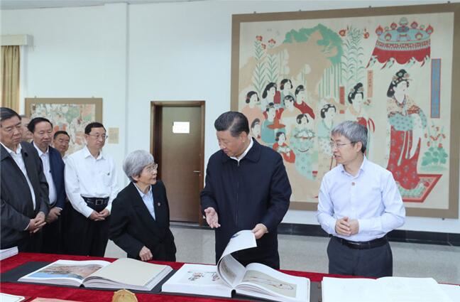 习近平带领百年大党奋进新征程