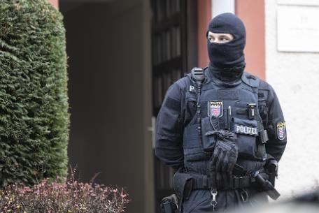 德国：将有更多针对极右翼恐怖组织逮捕和突击行动