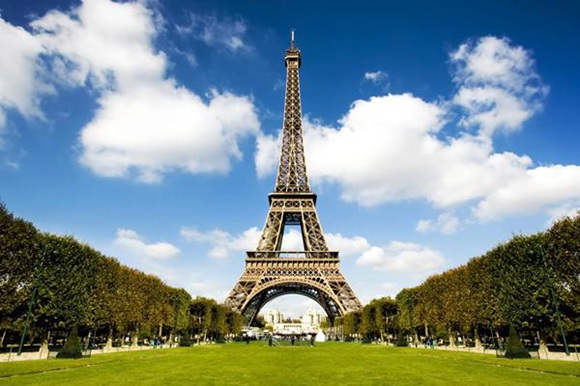 法国在新年前夜将调遣9万警力维护公共秩序