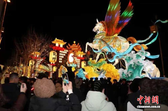 敦煌文化年味“火”出圈 春节假期接待游客超80万人次