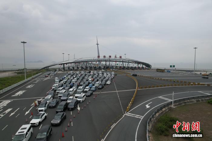 清明假期首日“小三通”航线旅客量同比大幅增长