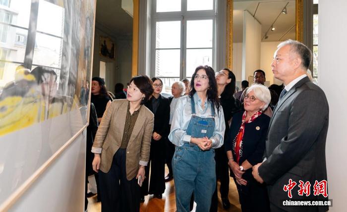 “遇·合”——中法新锐艺术对话展亮相巴黎